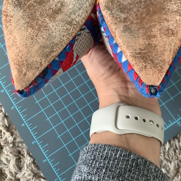 Schutz Grace Anne embroidered tribal pattern slides size 8 - Picture 12 of 12